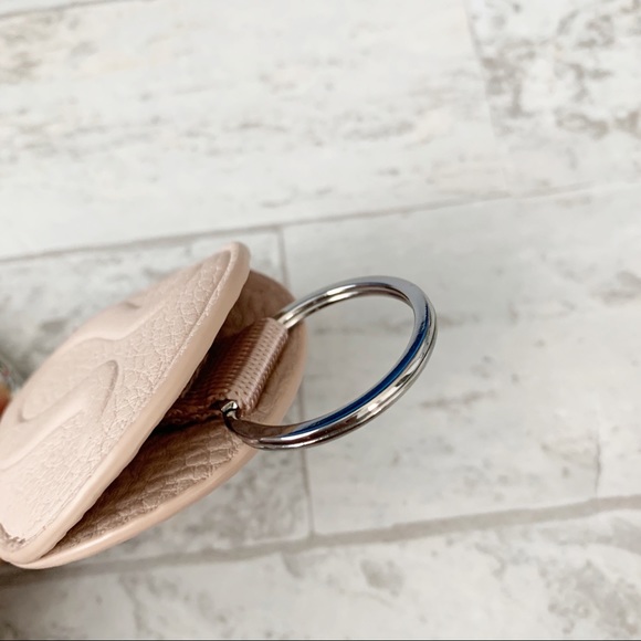 lululemon keychain wallet tiktok viewer